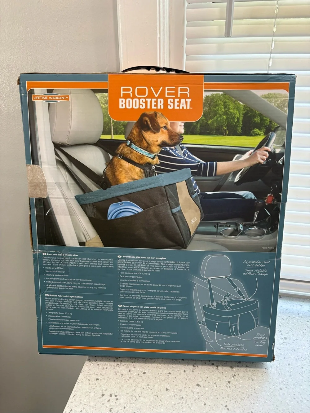 New in Box Kurgo Rover Dog Booster Seat